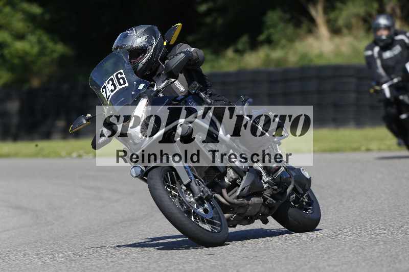 /43 08.08.2025 Discover the Bike ADR/Bike 1 gruen/236